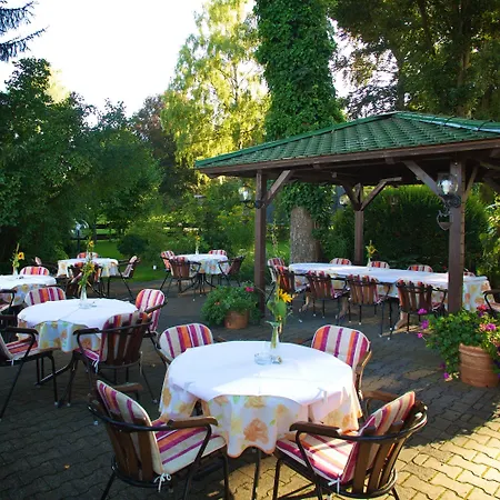 ホテル&レストラン ドーンバイバー ホフ イッラーティッセン