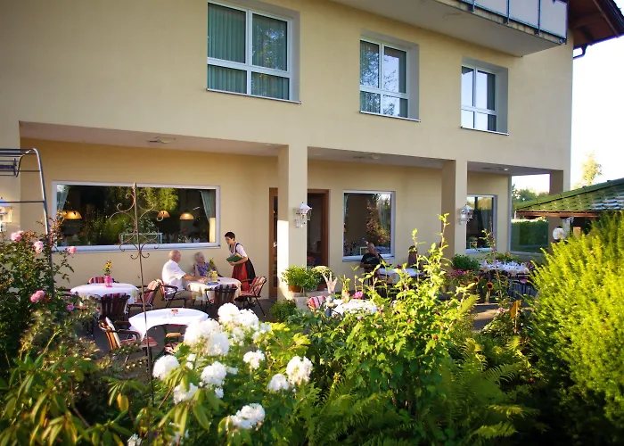 & Restaurant Dornweiler Hof Hotel