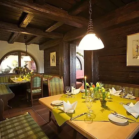 & Restaurant Dornweiler Hof Hotel