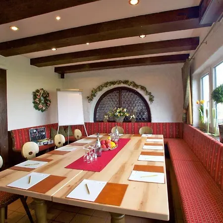 & Restaurant Dornweiler Hof 3*