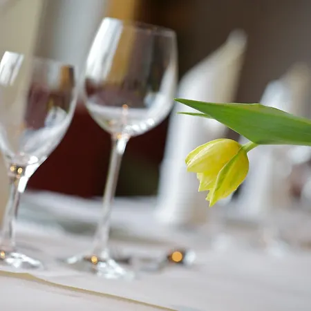 & Restaurant Dornweiler Hof Hotel