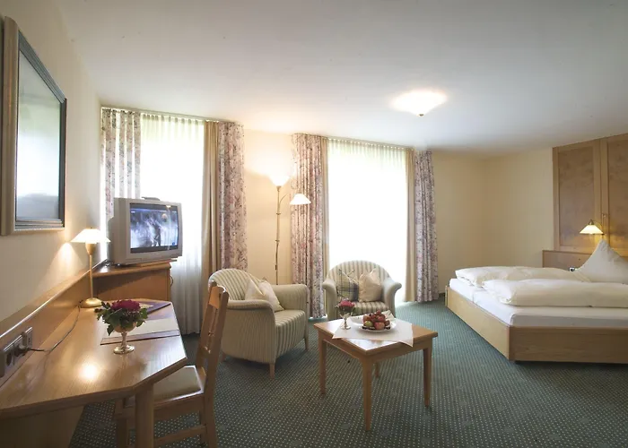 호텔 & Restaurant Dornweiler Hof 3*