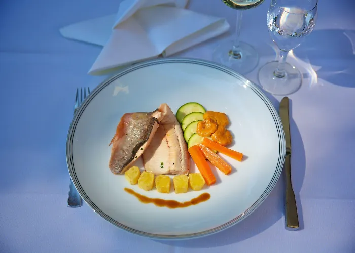& Restaurant Dornweiler Hof 호텔